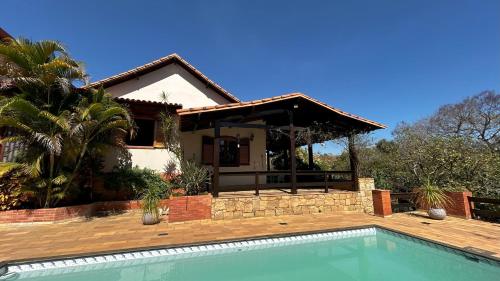Peldbaseins, Casa Chácara Cambuquira (Casa Chacara Cambuquira) in Cambuquira