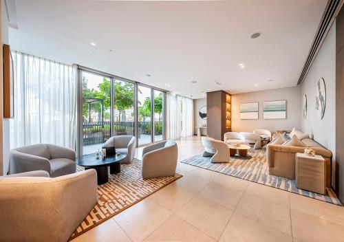Chic 2 BR Burj Khalifa & Fountain view - image 8