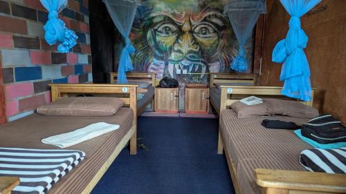 1 twin bed