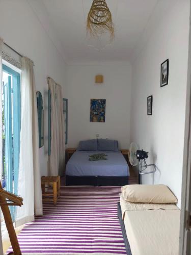 room detail thumbnail 2