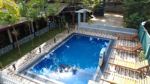 Swimming pool, Max Safari Villa in Udawalawe