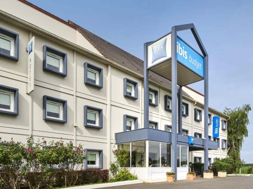 . ibis budget Santeny