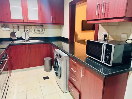 Dubai Marina Beach Front Suite, Dubai (Foto 8)