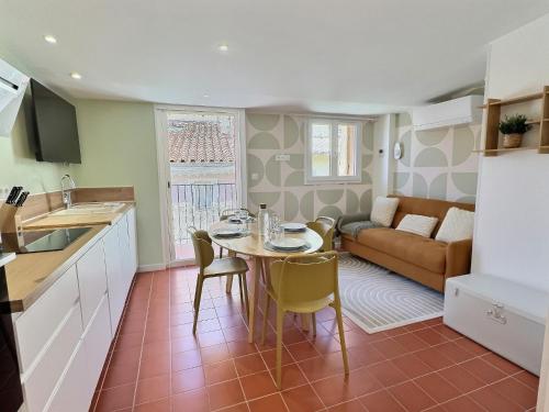 Le chateau de ma mère- climatisé -duplex- 4 personnes - Location saisonnière - Aubagne