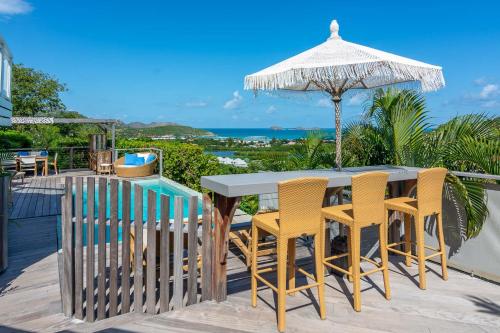 Balcony/terrace, Ti'Cactus 1-bedroom apartment with private pool in Gustavia