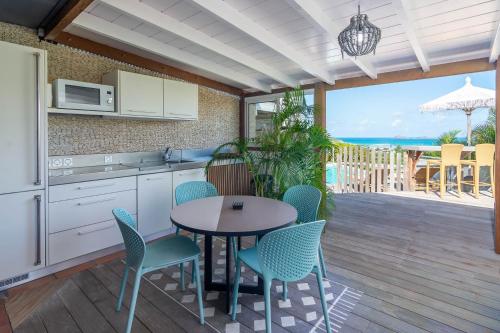 Kitchen, Ti'Cactus 1-bedroom apartment with private pool in Gustavia