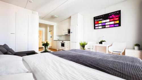City center brand new studio, parking 3