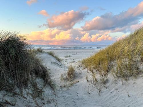  8 person holiday home in Blokhus-By Traum in Blokhus