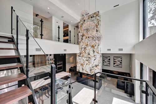 CLUBHAUS Hotel in Southwest