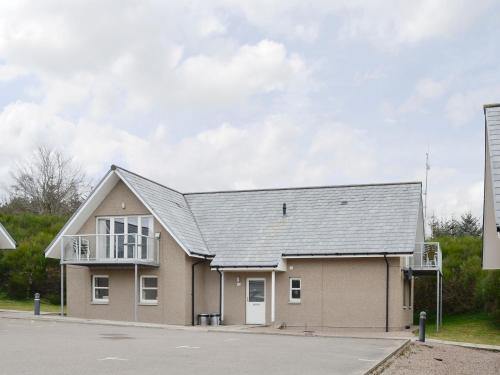 Vista exterior, 32 Queens Court in Banchory