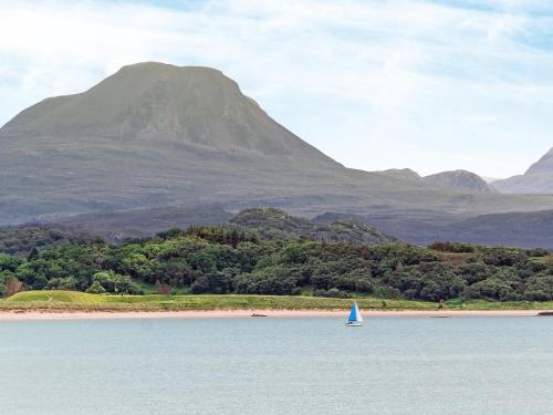 A szálláshely kívülről, Ach-Na-Clachan in Gairloch
