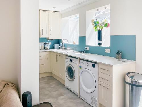 Exterior view, Stepping Stones in Verwood