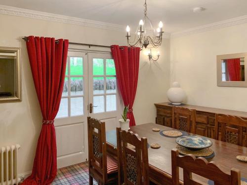 ทัศนียภาพภายนอกโรงแรม, Sluice Keeper's Cottage in โดโนช