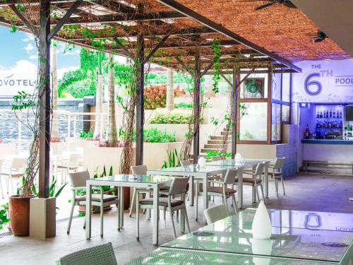 Novotel Manila Araneta City Hotel