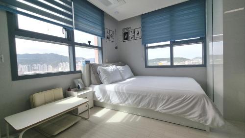 동해 동해 파인앤유오션시티 호텔 by 에스앤디 (Donghae Fine and You Oceancity Hotel by SND) 4성급 호텔 스위트룸