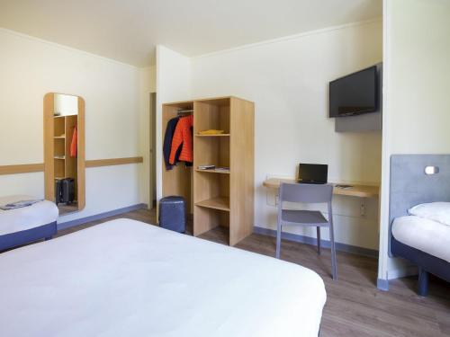 1 double bed