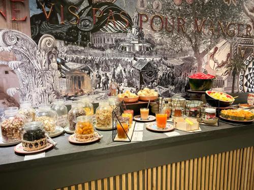 อาหารและเครื่องดื่ม, ไอบิส บัดเจ็ต นีม ซองทร์ การ์ (ibis budget Nimes Centre Gare) in นีเมอ