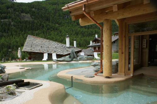 Bassein, Eco Wellness Hotel Notre Maison in Cogne