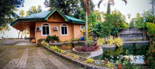 Seaside traveler's Inn by Camiguin Island Home