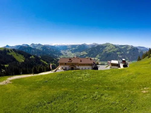 BichlAlm Berggasthof in Kitzbühel, Österreich