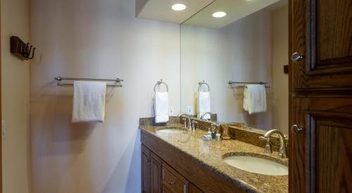 50 - Six Bedroom with Spa Stag Lodge condo