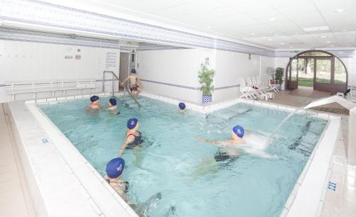Úszómedence, Balneario de Manzanera El Paraíso (Balneario de Manzanera El Paraiso) in Los Cerezos