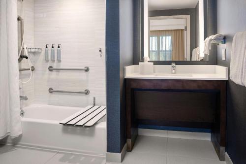Residence Inn by Marriott Rochester Henrietta - image 5