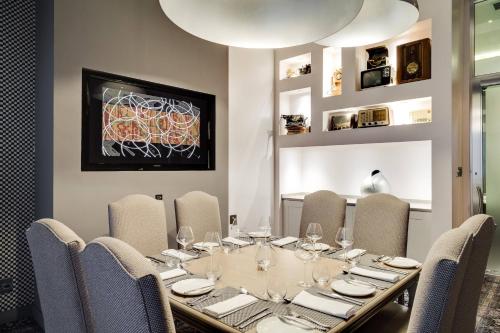 Restaurant, African Pride Melrose Arch, Autograph Collection® in Greater Melrose