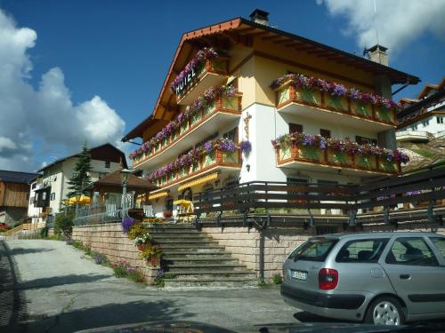 Hotel MILLEFIORI BnB Albergo Latemar