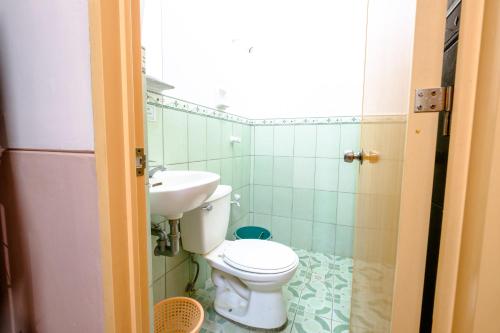 Bathroom, GV Hotel Ozamiz in Ozamiz City