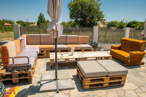 Luxury, private pool, sauna, beach! in Radevtsi