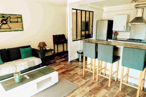 2-bedroom apartment near the beach in 勒庫爾薛