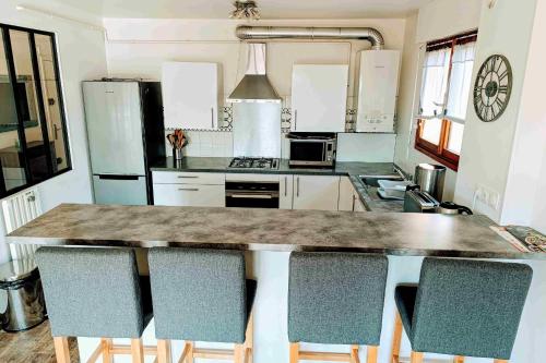 2-bedroom apartment near the beach in 勒庫爾薛