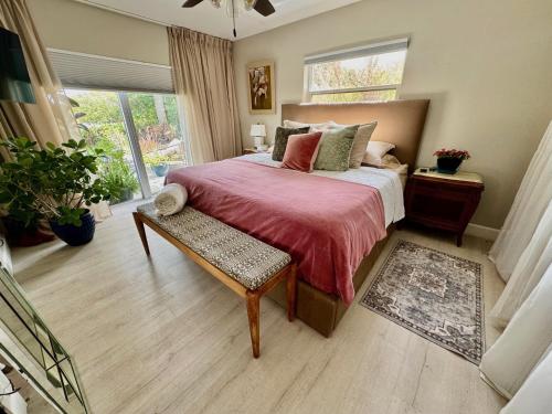 Chic & Stylish 3BR-2BA Nature Lovers Home in Kelet-Orlando
