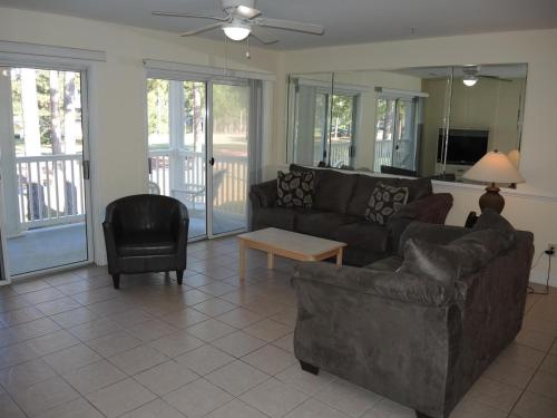 Golf Course View Condo 3005M with Pool, Calabash