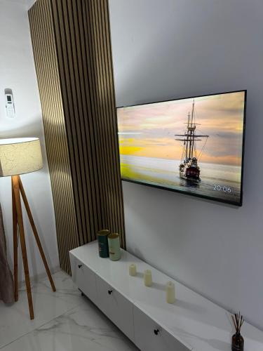 Diamond apartment, Al ‘Uwaynah