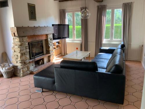 Cozy family home in Champagne-en-Ardenne 8p in Rozoy-sur-Serre