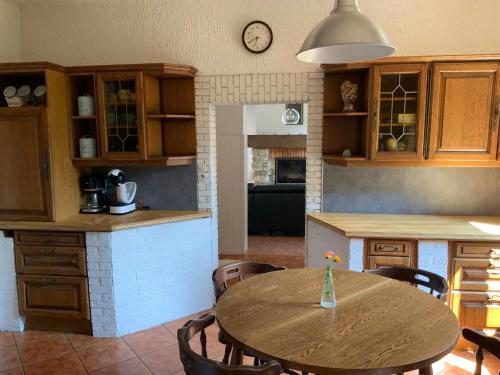 Cozy family home in Champagne-en-Ardenne 8p in Rozoy-sur-Serre