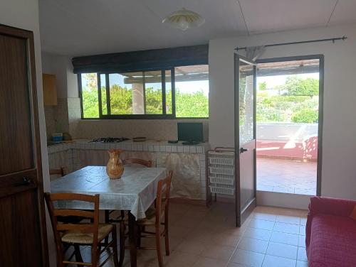 Konyha, A casa Di Fabrizio Appartamento Il Cappero in Filicudi