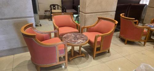 S S Luxor Hotel - image 13