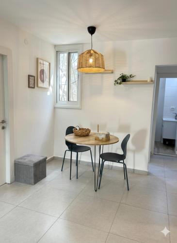 Desert Gateway Spacius City Nest in Беер Шева