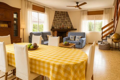 Casa Verna Jacuzzi y Barbacoa in อัลคูเซร์