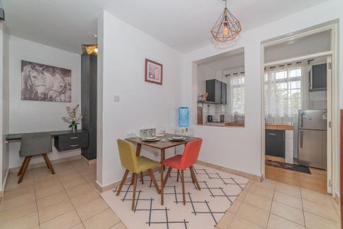 kök, C4- 1 Bedroom Apartment in Westlands Ojijo Road Near Broadwalk Mall, Parklands Sports Club and Nairo in Nairobi
