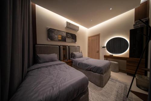3BR Apt with balcony and terrace and BBQ, Riad (Foto 9)