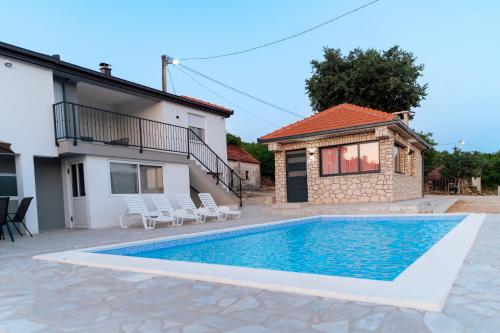 Hotelli välisilme, Guesthouse Papac Apartments in Humac