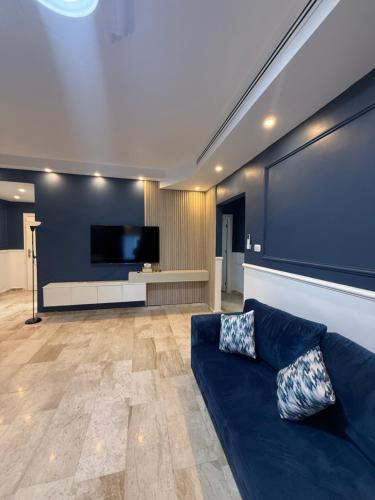 3bedroom aprt of 200sqm near movenpick hotel amman
