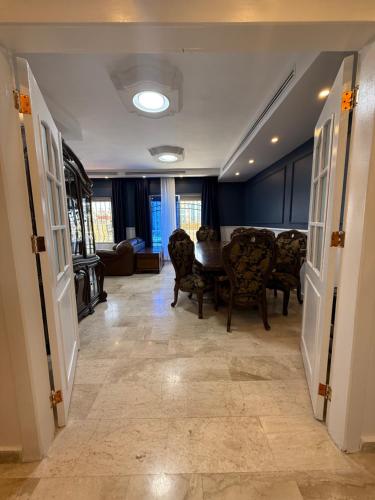 3bedroom aprt of 200sqm near movenpick hotel amman - image 11