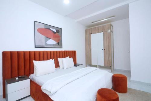 Nivara Shortlets, Lekki