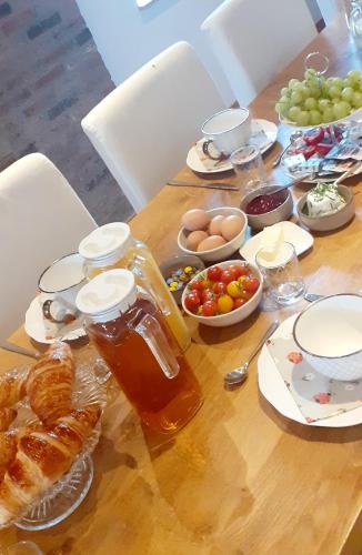 "Sous Le Même Toit" "CHAMBRE FAMILIALE CHEZ L' HABITANT" ("Sous Le Meme Toit" "CHAMBRE FAMILIALE CHEZ L' HABITANT") in Rendeux