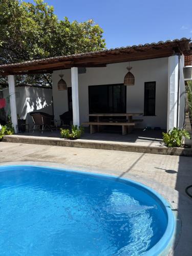 3 bedrooms, 5 beds